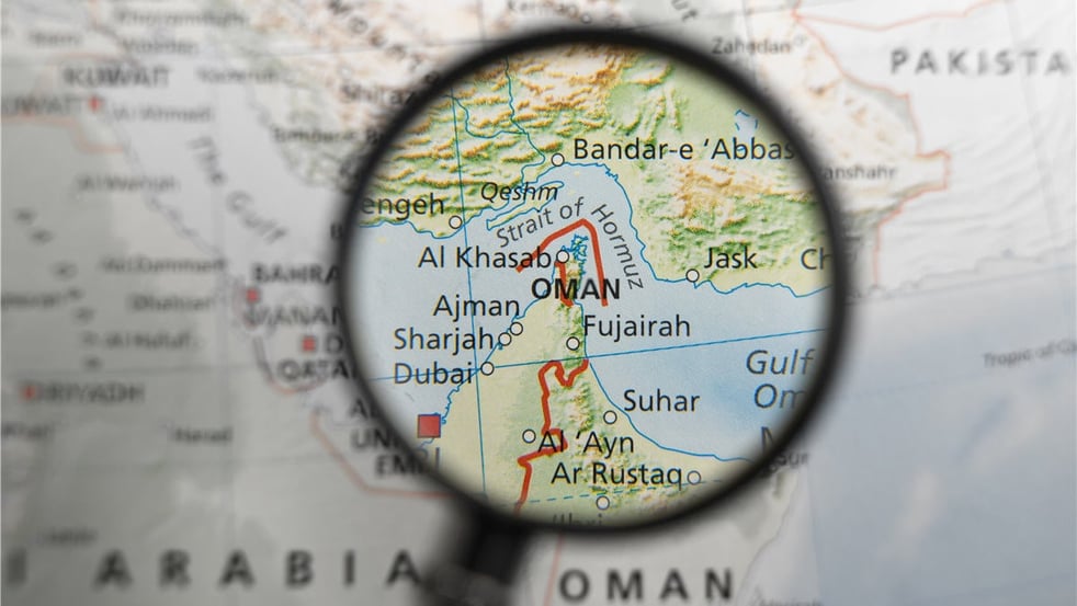 Analiza: Alternativat e Europës për furnizimin me naftë nëse bllokohet Ngushtica e Hormuzit